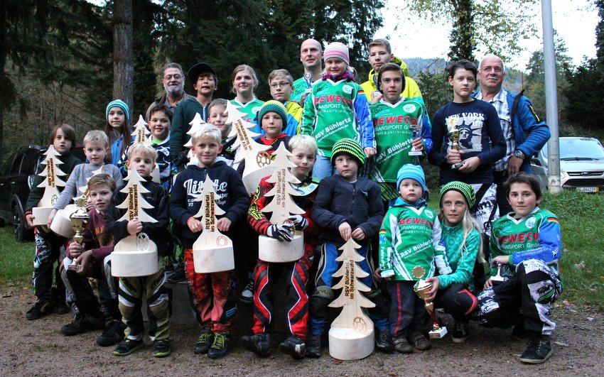 Read more about the article Saisonabschluss der BMX Gruppe des RSV Falkenfels