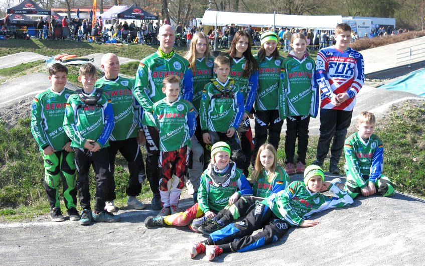 Sie betrachten gerade Fulminanter Einstieg in die BMX-Saison